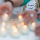 Kerzen entzünden wollen die Grüne Jugend und die Jusos am Mittwochabend in der Castroper Altstadt.