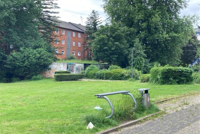 Der Stadtpark in Oer-Erkenschwick. Hier soll ein 23-jähriger Mann im Mai geschlagen und mit einem Springmesser angegriffen worden sein.