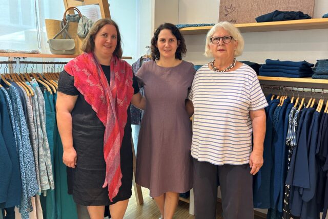 Lena Dümer, Nora Dümer und Sabine Hofius in ihrem Geschäft im Rosenviertel