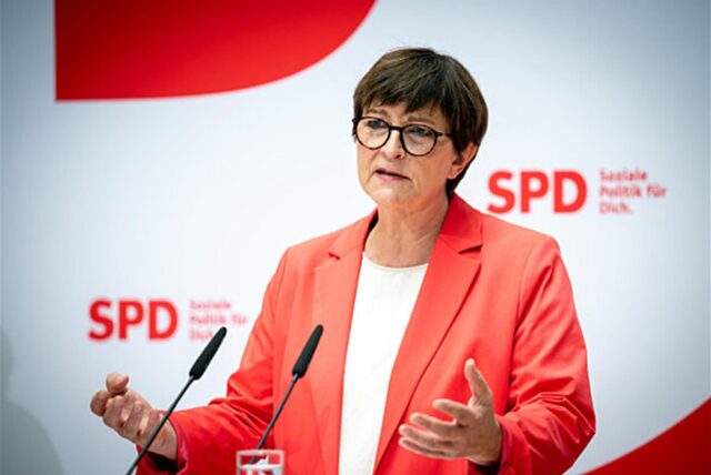 Saskia Esken, SPD-Parteivorsitzende, spricht nach der Sitzung von Präsidium und Parteivorstand während der anschließenden Pressekonferenz im Willy-Brandt-Haus.