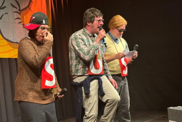 Der Geierabend auf der Comedy- und Kleinkunst-Bühne beim Waltroper Parkfest 2024.