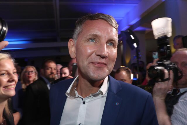 Die AfD-Wahlparty bei der vergangenen Landtagswahl. Auch in diesem Jahr gibt es eine Party, das RND muss gleichwertigen Zugang erhalten, urteilte das Landgericht Erfurt.