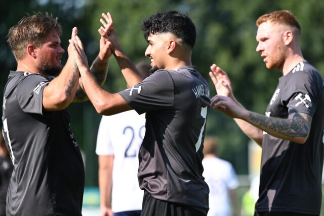 Jubel beim SC Marl-Hamm. Der Aufsteiger hat sich bei der SG Titania/RW Erkenschwick mit 4:1 verdient durchgesetzt.