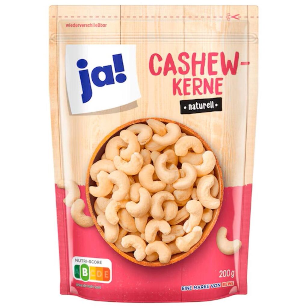 Eine Packung der Cashewkerne von Rewe, für die es eine aktuelle Rückrufaktion gibt. Eine Packung der Cashewkerne von Rewe, für die es eine aktuelle Rückrufaktion gibt.