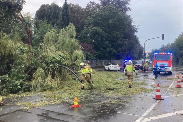 Die Einsatzstelle in der Stadtmitte von Bergisch Gladbach