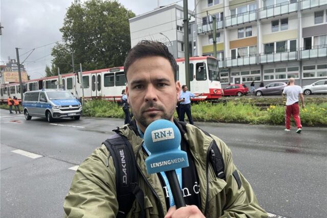 Auf der Münsterstraße in Dortmund hat es einen schweren Unfall mit einem Kind und einer Stadtbahn gegeben.