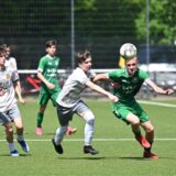 Nils Biebermann (r.), letztjähriger Kapitän in der U15 von GW Erkenschwick, war jüngst mit der B-Jugend der „Frösche“ in der ersten Kreispokal-Runde gegen TuS Haltern gefordert.