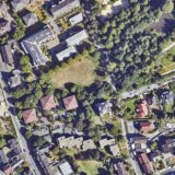 Auf der „Schillerwiese“ will Kosta Boulbos ein Mehrfamilienhaus für seine Pflegekräfte bauen. Doch das wird vorerst wohl nichts.