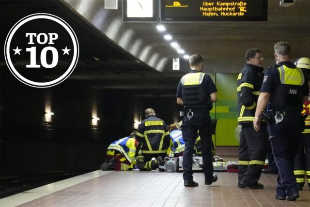 An der Haltestelle Stadtgarten ist eine Person bei einem Unfall von einer Stadtbahn erfasst worden. Polizei und Feuerwehr sind in Dortmund zahlreich im Einsatz.