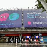 Octopus Energy wirbt aktuell mit einem überdimensionalen Plakat auf dem Westenhellweg. Hier ist der Slogan allerdings ganz harmlos.