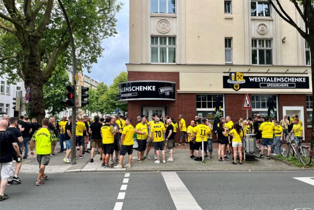 Die Westfalenschenke an der Lindemannstraße in Dortmund hat nun vollständig geöffnet. Hinter ihr steckt unter anderem der ehemalige BVB-Profi Kevin Großkreutz.