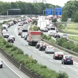 Stau im Kreuz Castrop-Rauxel-Ost auf der A45.