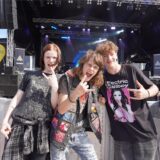 Menschen feiern bei „Rock am Hafen“ auf dem Saatbruchgelände in Recklinghausen.