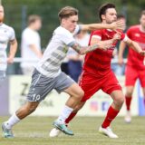 Jaime Borm vom FC Nordkirchen (l.) im Zweikampf mit Christopher Ransmann von Eintracht Ahaus.