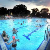 Das Schwimmerbecken im Parkbad Nord.
