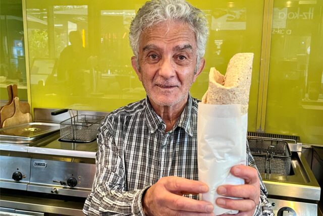 Lord-Chef Ahmad Reihani erfand den Arabic: Die Weizenrolle mit Sojastücken ist heute über die Grenzen Dortmunds bekannt.