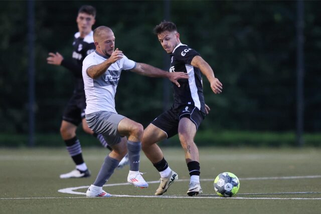 Nemanja Stanojevic im Zweikampf.