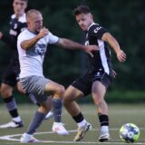 Nemanja Stanojevic im Zweikampf.