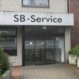 Eingang zum SB-Service von Volksbank und Sparkasse in Oer.