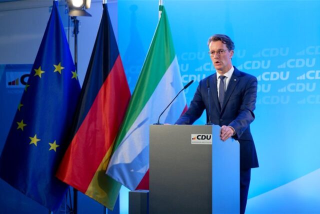 Hendrik Wüst, Ministerpräsident von Nordrhein-Westfalen, gibt nach einer Sitzung des CDU-Landesvorstands ein Pressestatement.