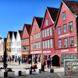 Bunte Häuser in der norwegischen Stadt Bergen.