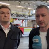 Philipp Pohl spricht mit Matthias Kleinhans in Dortmund.