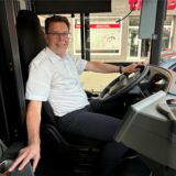 Martin Schmidt, Geschäftsführer der Vestischen, am Bus-Steuer.