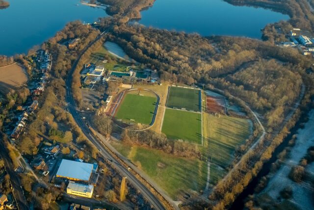 Luftbild vom Gelände rund um den TuS-Sportplatz
