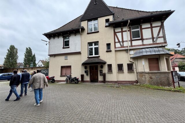 Das Mythos-Gebäude an der Borghagener Straße: Für Pächter und Eigentümer ist es aktuell kein Ort des Glücks.