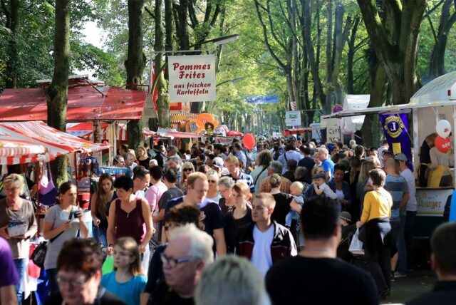 Zehntausende Besucher werden am 3. Oktober wieder zum Volksparkfest erwartet.