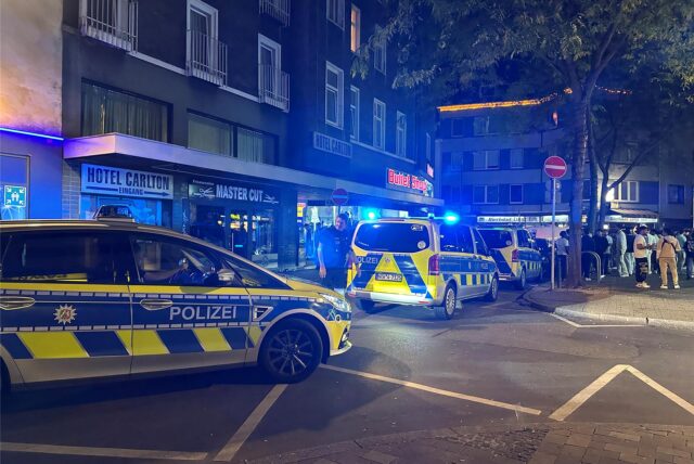Wegen Schlägereien ist die Polizei – wie am Samstag (21.9.) – im Bereich der Brückstraße regelmäßig im Einsatz.