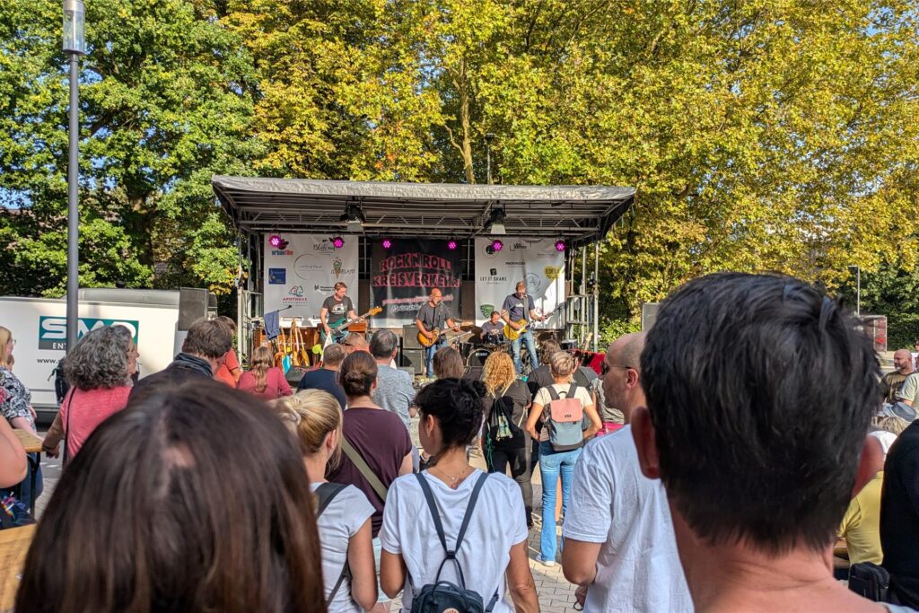 "Rock 'n' Roll am Kreisverkehr" in Suderwich am Sonntag, 22. September 2024.