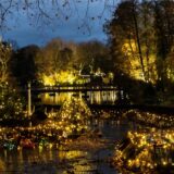 Großes Zelt 2023 beim Weihnachtsmarkt im Fredenbaumpark von Dortmund.