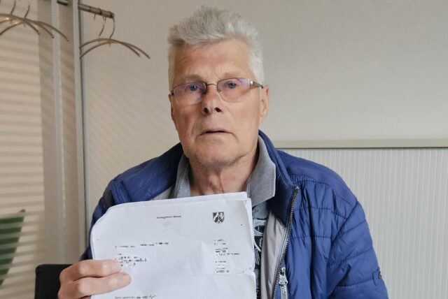 Josef Terhorst ist fassungslos: Ein Schreiben des Amtsgerichts, in dem sein eigener Tod bescheinigt wird, brachte sein Leben aus den Fugen.