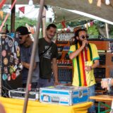 Fette Bässe und chillige Dub-Klänge lockten rund 250 Besucher zum JabbaDubbaDoo-Festival im Erlebnispark Emscherland. Soundsystems, riesige Lautsprechertürme, gehörten zu den Attraktionen des Events. Zudem gab es Workshops vor Ort. Die Besucher feierten in entspannter Atmosphäre.