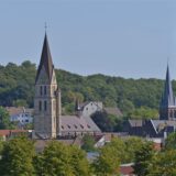 Die Castroper Altstadt entstand einst rund um die St.-Lambertus-Kirche (l.).