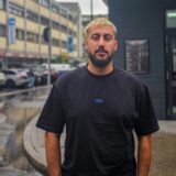 Yasser betreibt seinen Friseursalon an der Ecke zum Bissenkamp.