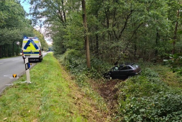 Auto im Graben auf der B58 in Haltern