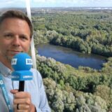 Unser Reporter Tobias Weckenbrock und unser Drohnen-Fotograf waren in Westerfilde am Rande der Siedlung, um sich den Mastbruch anzusehen.