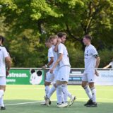 Torschütze gegen Hohenlimburg, Torschütze im Kreispokal: Niels Veverka (2. v.r.) spielt beim SV Vestia eine immer wichtigere Rolle.