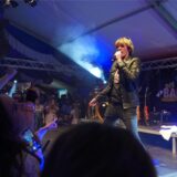 Mickie Krause steht beim Oktoberfest in Recklinghausen auf der Bühne