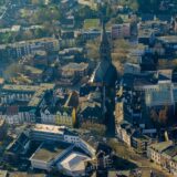 Luftbild der Hertener Innenstadt mit der Kirche St. Antonius im Mittelpunkt.
