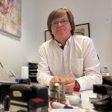Der ehemalige Aufsichtsratsvorsitzende von Compleo Charging Solutions sitzt in seinem Büro in Dortmund.