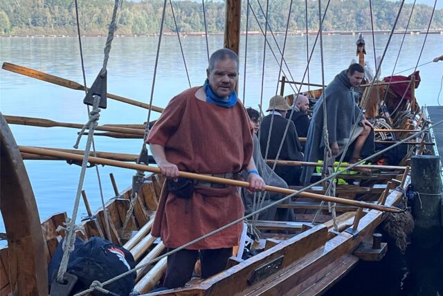 Legionäre auf dem Römerschiff Victoria