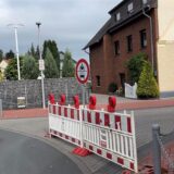 Die Sperrung an der Lippestraße in Datteln-Ahsen.