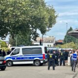 Bundes- und Landespolizei führten am Bahnhof Herbolzheim im Breisgau identifizierende Maßnahmen gegenüber BVB-Fans durch.