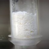 Ein Röhrchen mit Amphetamin.