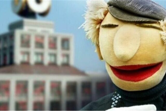Die Handpuppe „Günna“ vor dem Dortmunder U