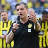 Ex-BVB-Sportdirektor Michael Zorc (r.) bei seiner Verabschiedung im Signal Iduna Park.