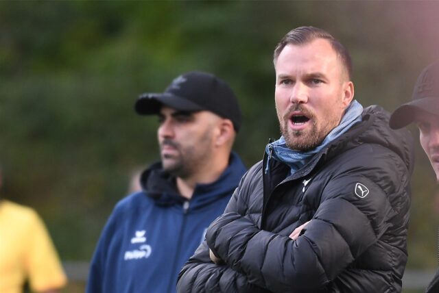 Kevin Großkreutz wird bei Wacker Obercastrop das Trainerteam um Chefcoach Zouhair Allali (im Hintergrund) ergänzen.